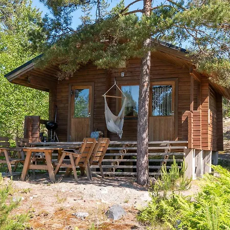 Pinetree With Loft * Pyharanta