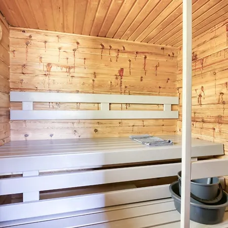 Pinetree With Loft Feriehus